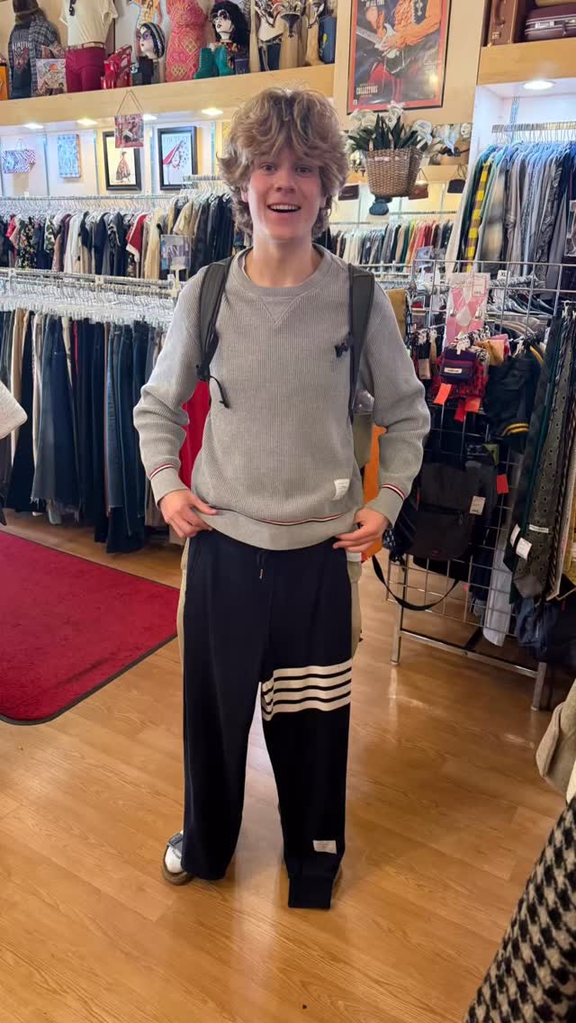 Max thrilled to add this Thom Browne classic to his growing collection‼️♻️🛍️😎
•
•
•#sustainablefashion #buyselltrade #resaleboutique #rethreadsstatestreet #rethreadsmadison #rethreadsstyle #uwmadison #downtownmadisonwi #style #shoplocal #thombrowne
